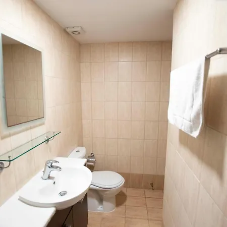 Glabur - The Cozy Atelier - City, Free Parking & Wifi, Welcomes You!!! Apartmán *